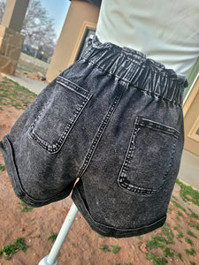 BLACK VINTAGE WASHED SHORTS