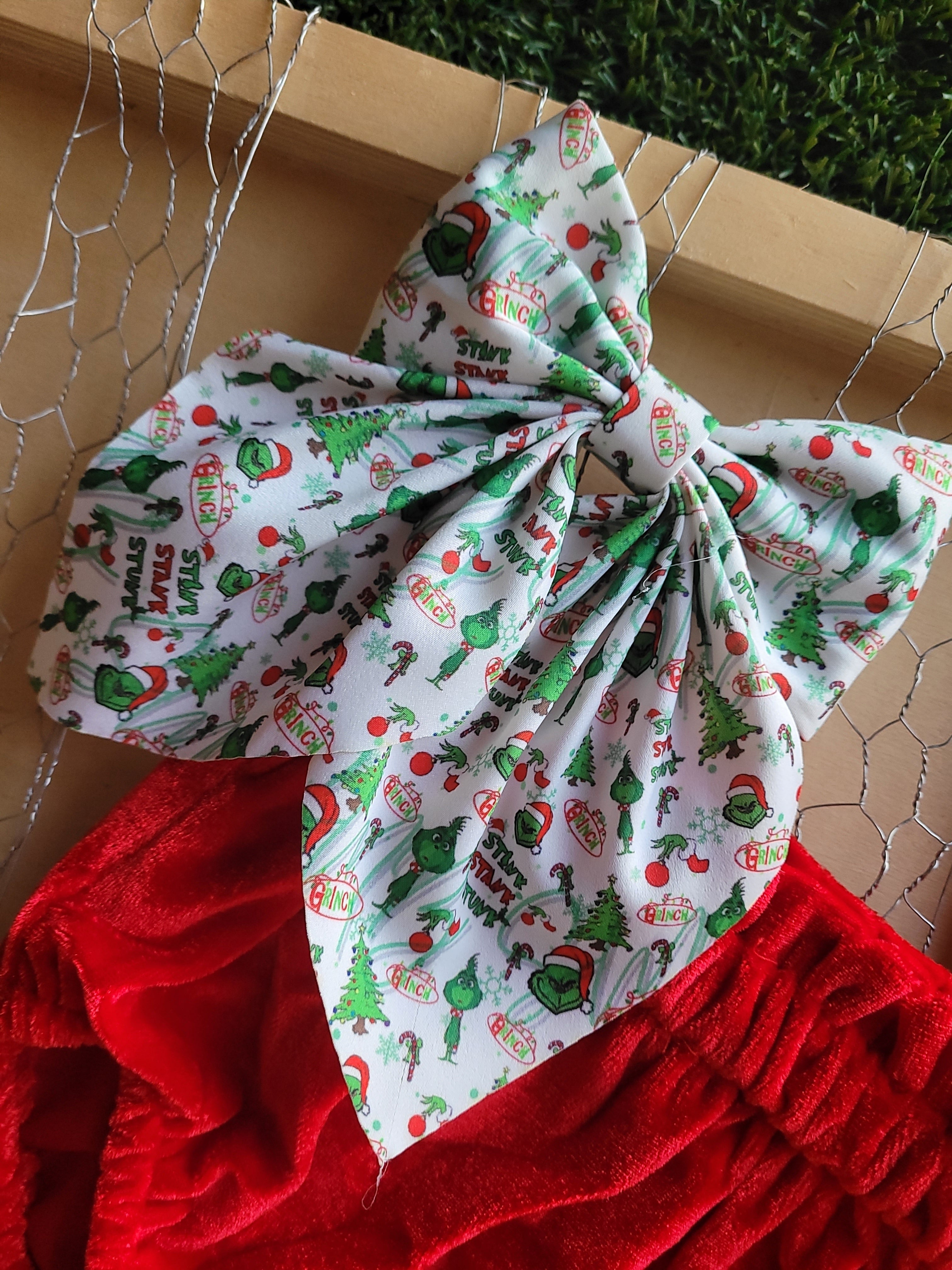 GRINCH COQUETTE BOW