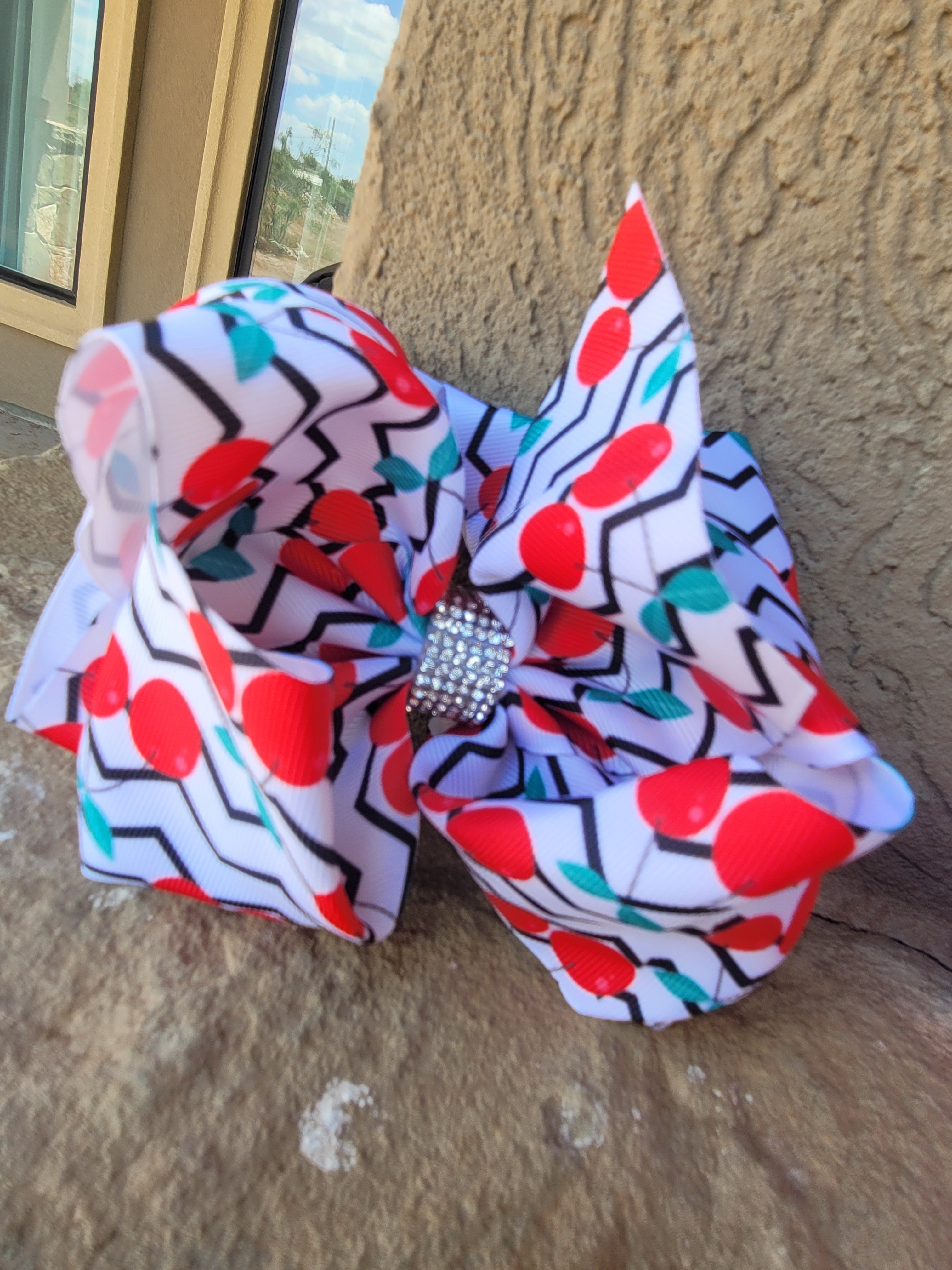 CHERRIES BOW