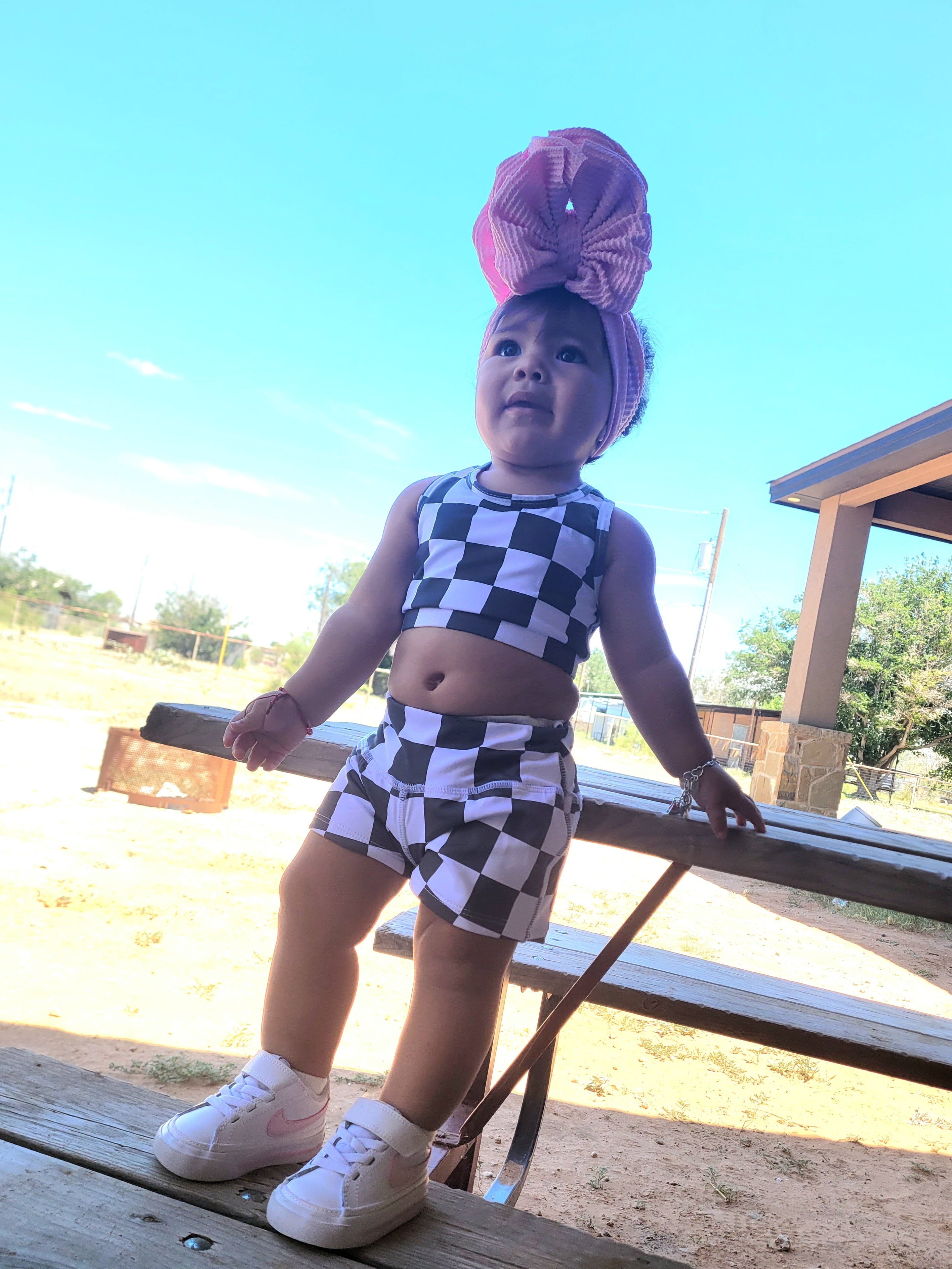 CHECKER TOP