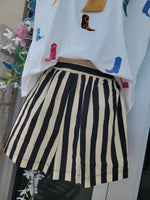 Load image into Gallery viewer, BLACK STRIPED SHORTS
