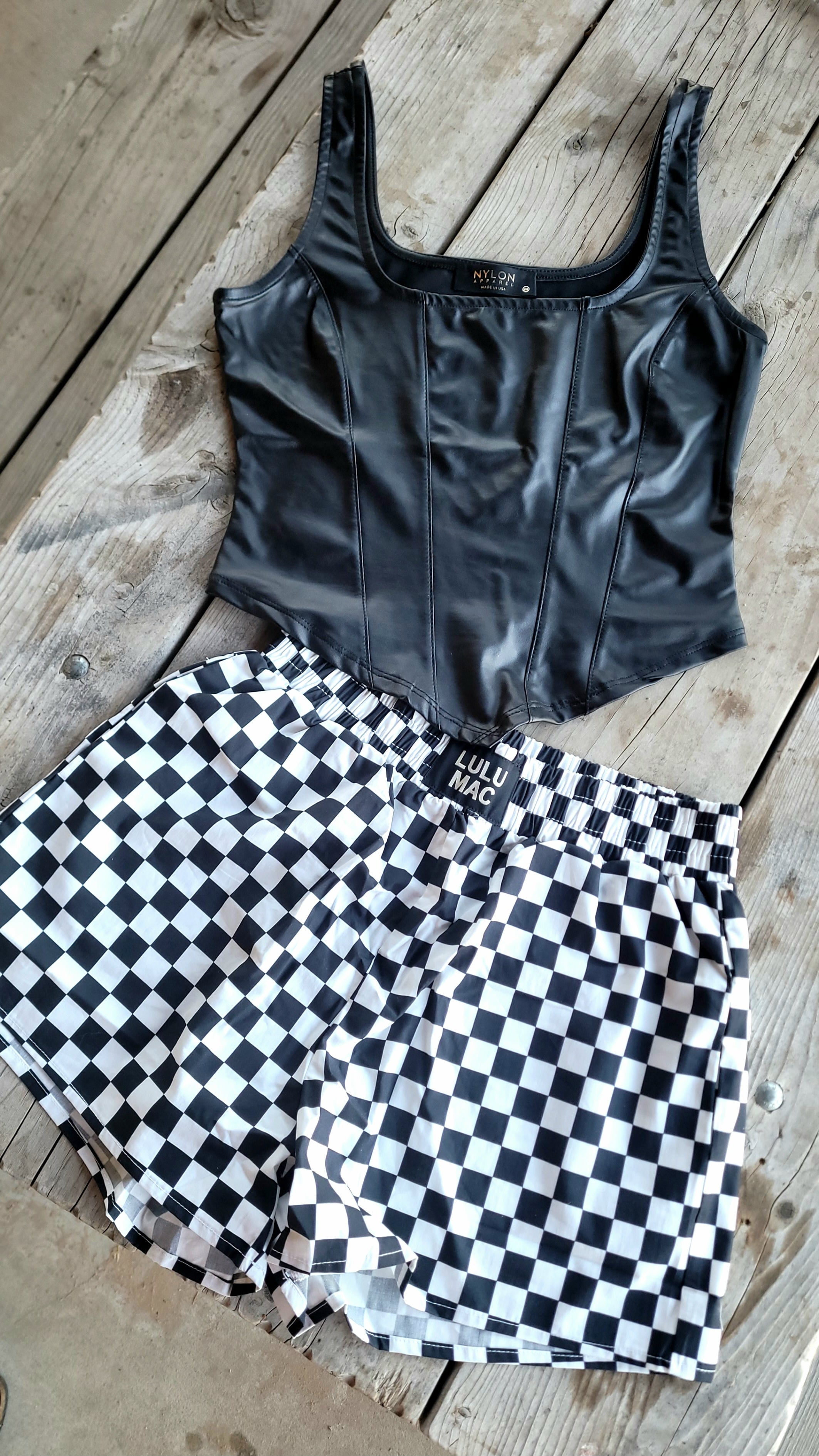 CECKER SHORTS