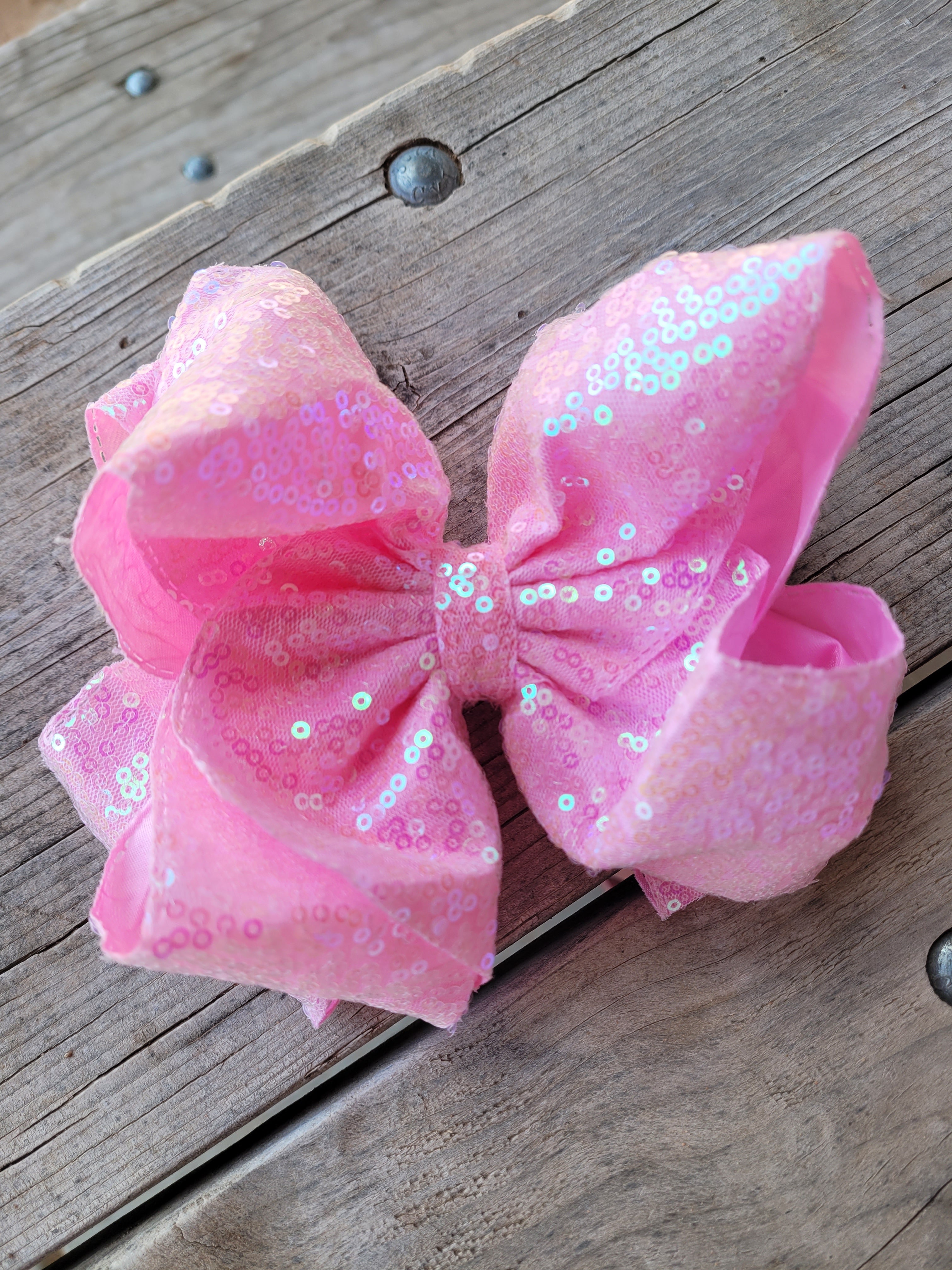SEQUIN BOWS