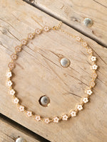 Load image into Gallery viewer, FLOWER NECKLACE
