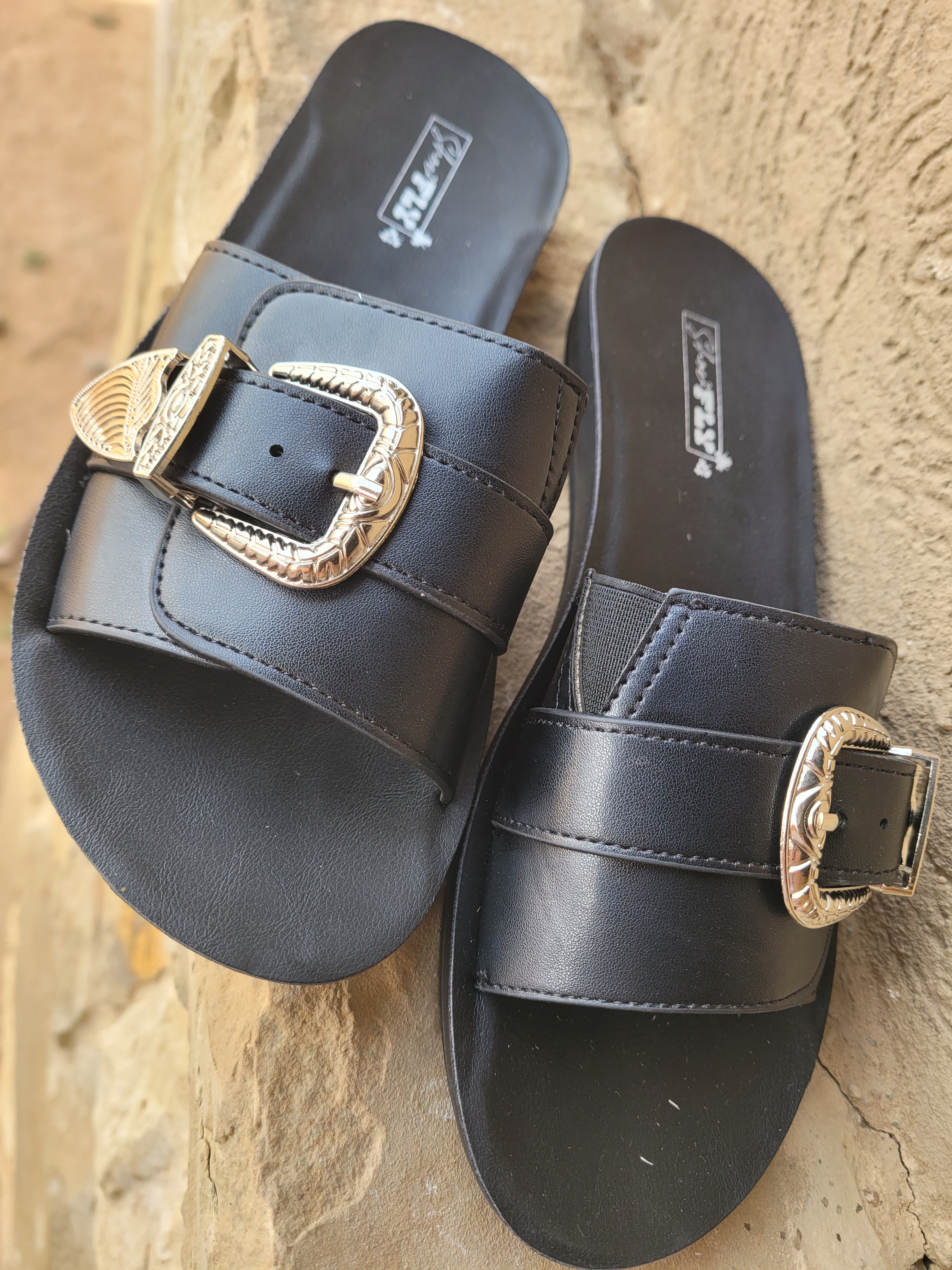BLACK BUCKLE SANDALS