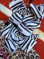 Load image into Gallery viewer, ZEBRA PIGGIES
