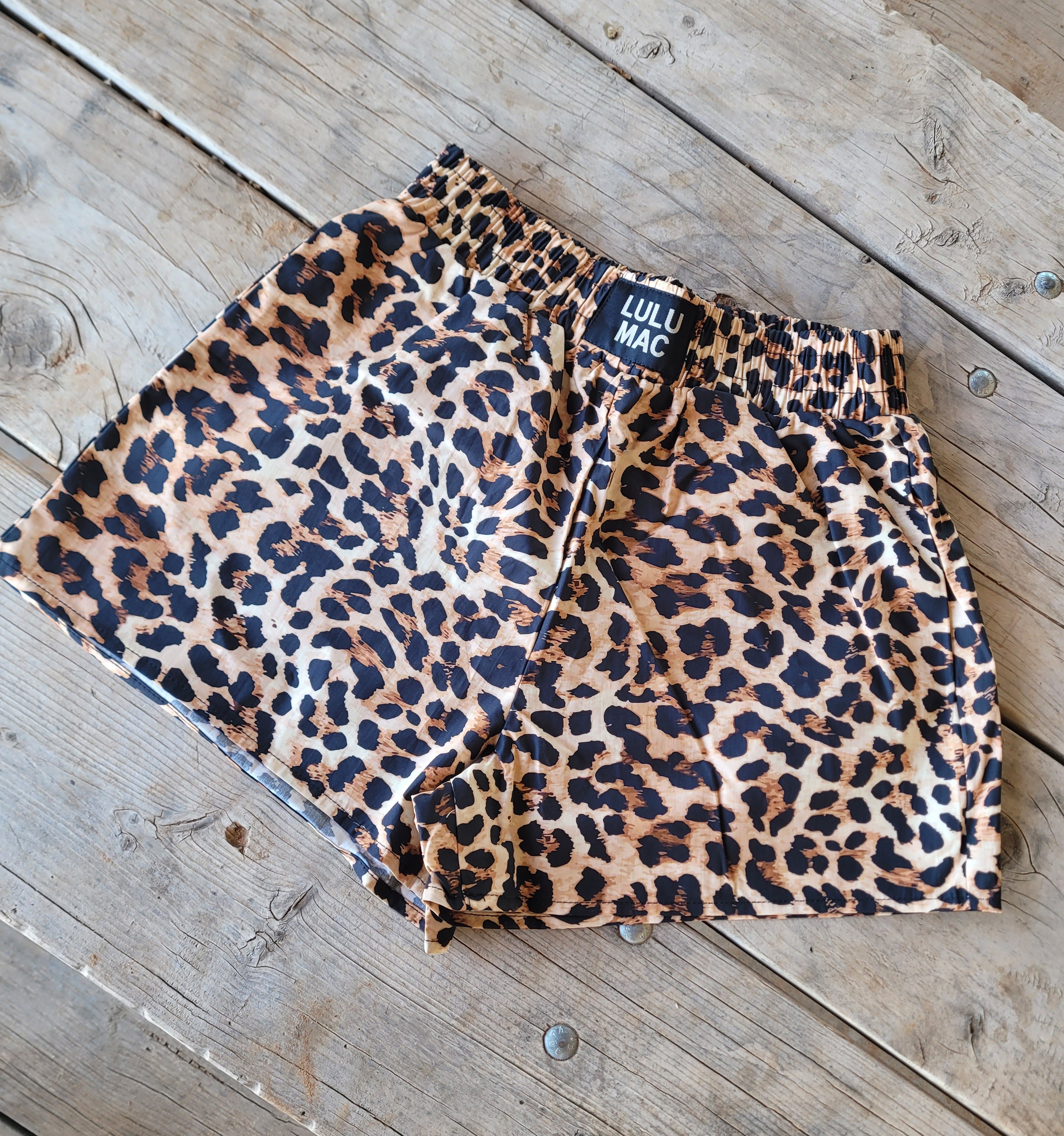 LEOPARD SHORT