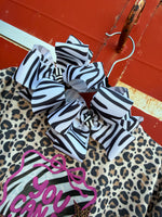 Load image into Gallery viewer, ZEBRA PIGGIES
