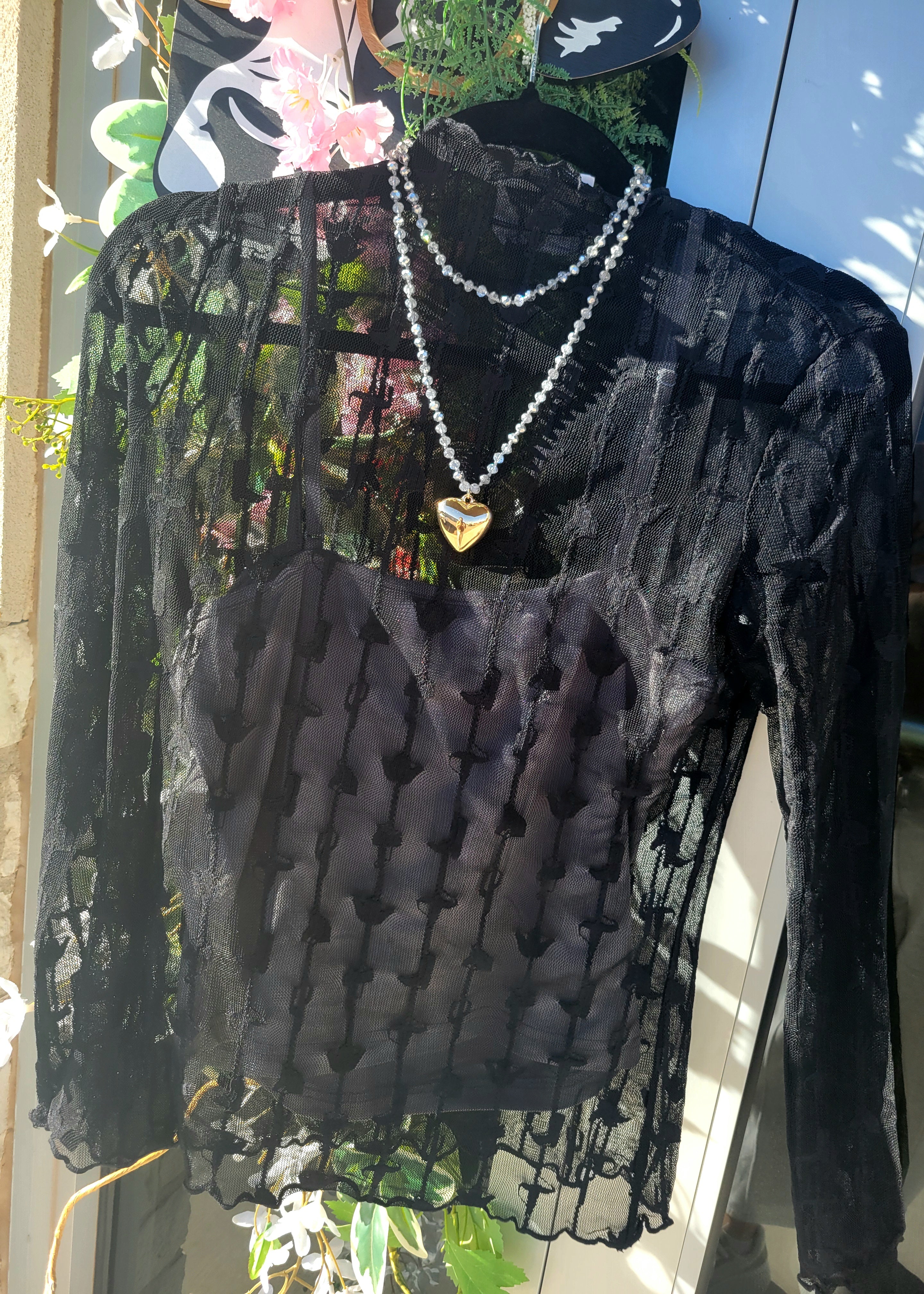 BLACK MESH TOP