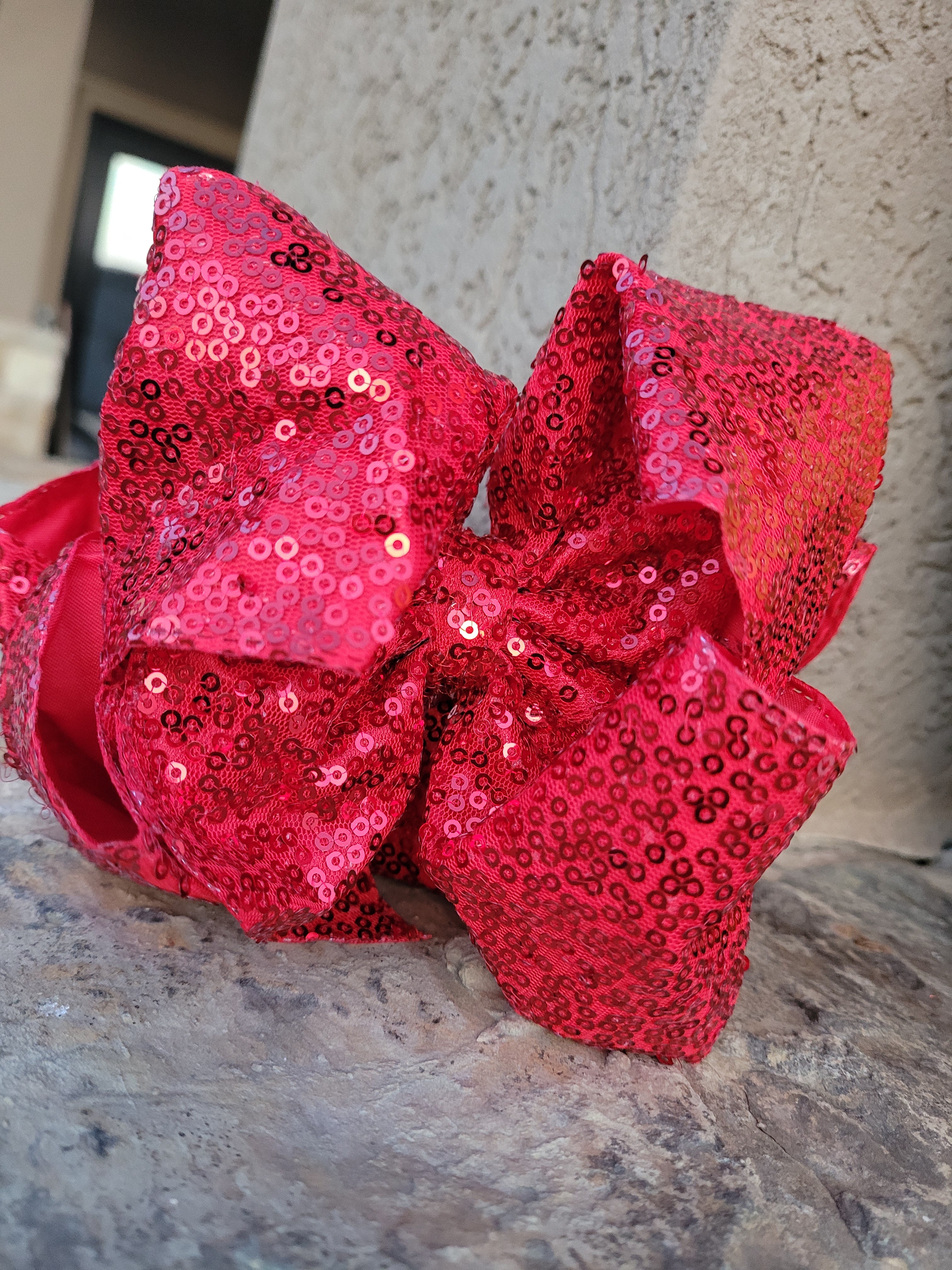 SEQUIN BOWS